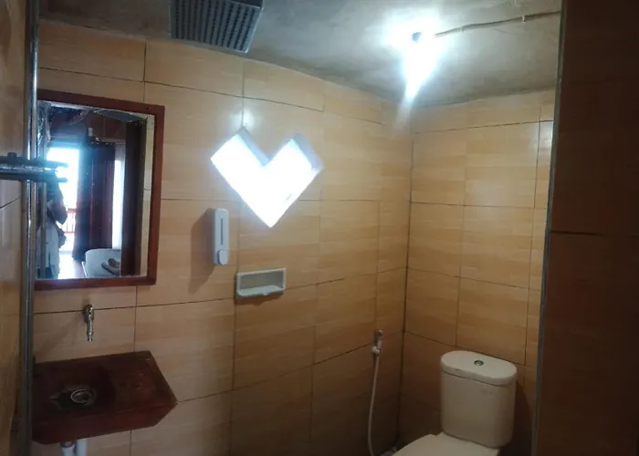 Astradana & Glamping 2*