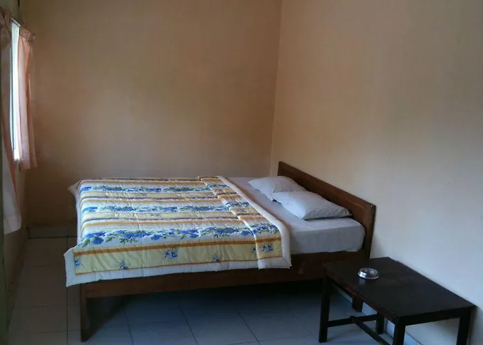 Astradana & Glamping 2*