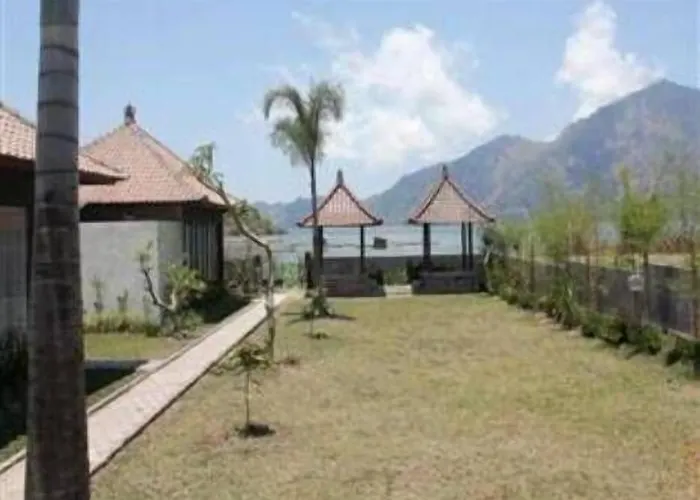 Astradana & Glamping 2*