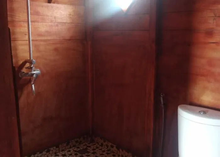 منتزه العطل Astradana & Glamping 2*