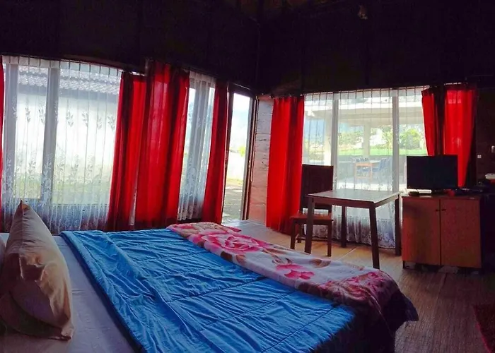 Astradana & Glamping